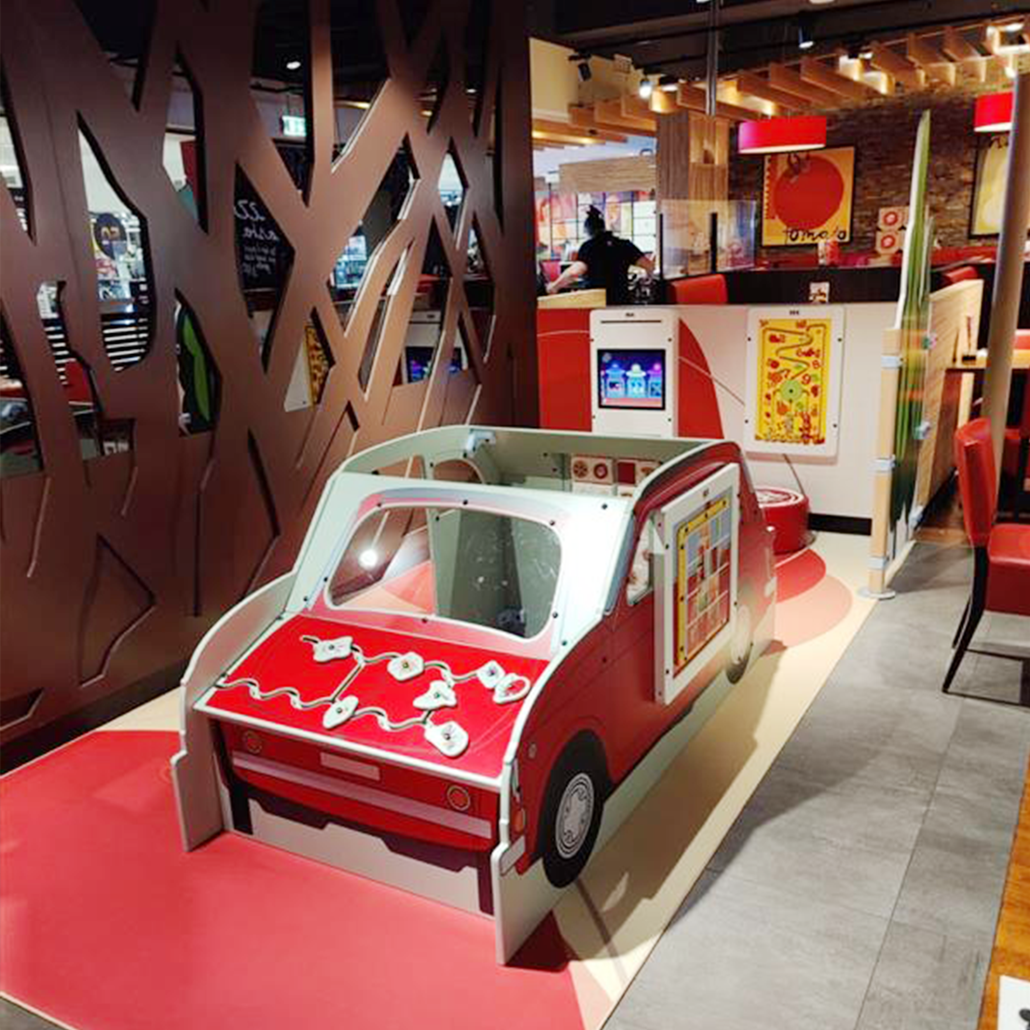 必胜客Pommerloch 的家庭友好用餐体验